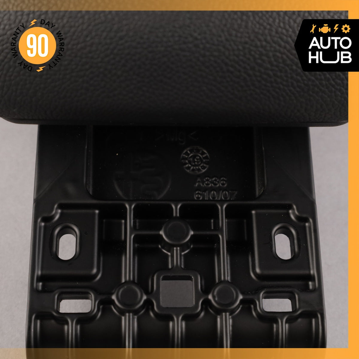 17-22 Alfa Romeo 952 Giulia Center Console Arm Rest Armrest Panel Cover OEM 49k - photo 12