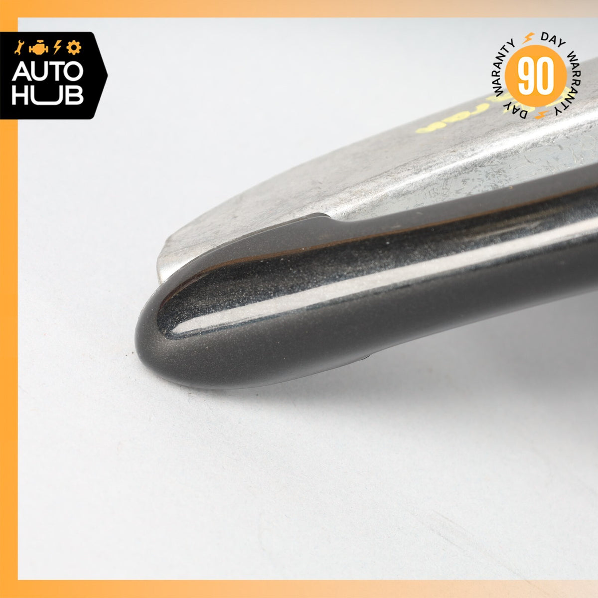 08-19 Maserati GranTurismo M145 Front Left Side Exterior Door Handle OEM - photo 3