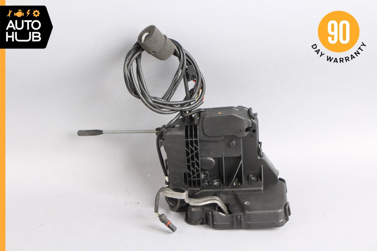 03-09 Mercedes W209 CLK500 CLK55 Right Door Lock Latch Actuator 2097201035 OEM - photo 1