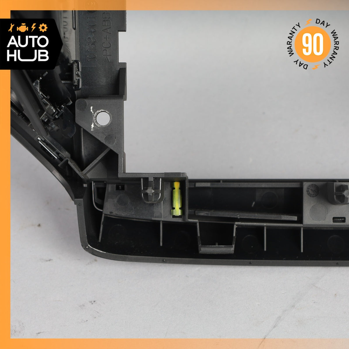 Maserati Ghibli M157 Center Dash Air Vent Grille Screen Frame Trim Panel OEM 41k - photo 15
