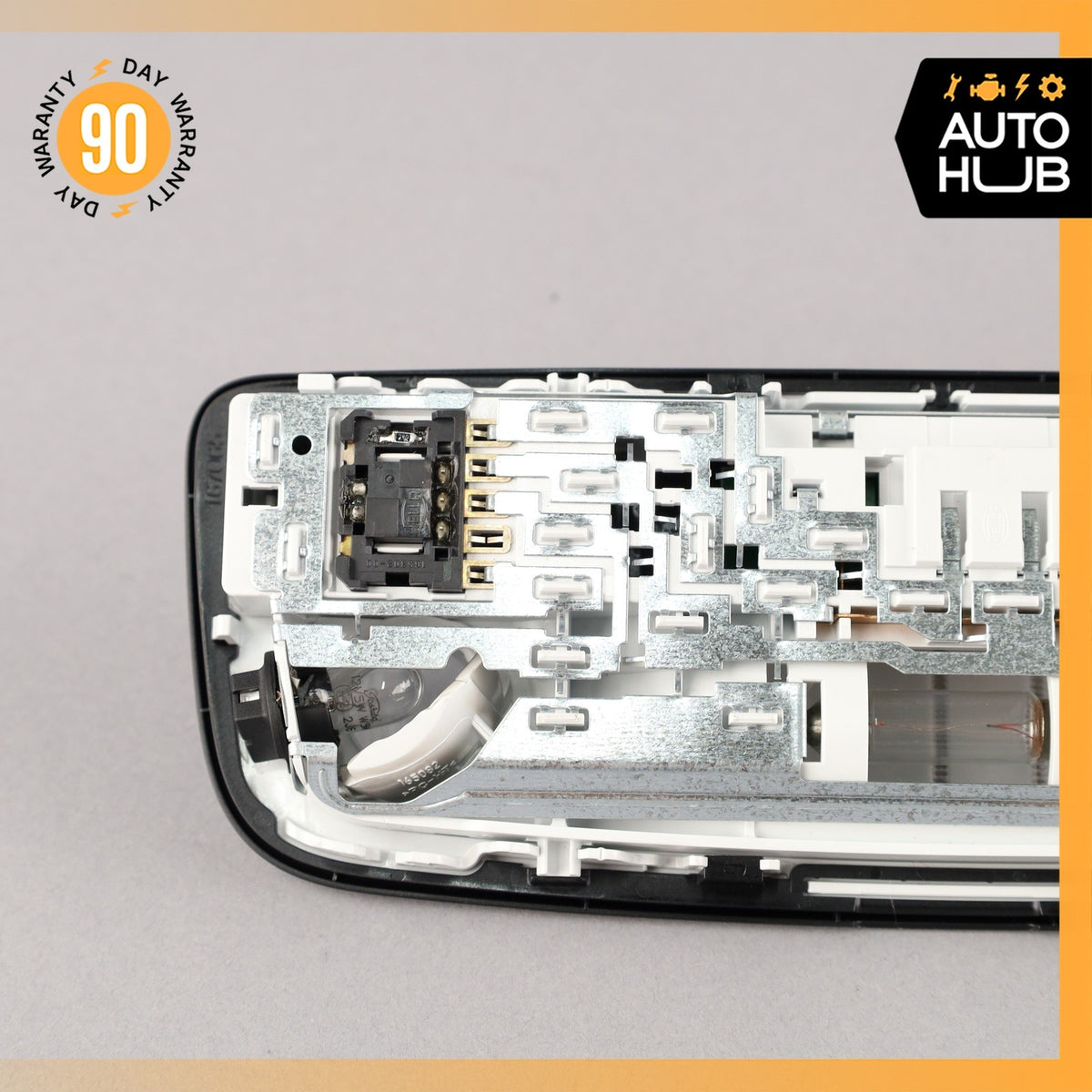 10-18 Mercedes W212 E350 CLS63 Rear Overhead Dome Light 2128205001 OEM - photo 7