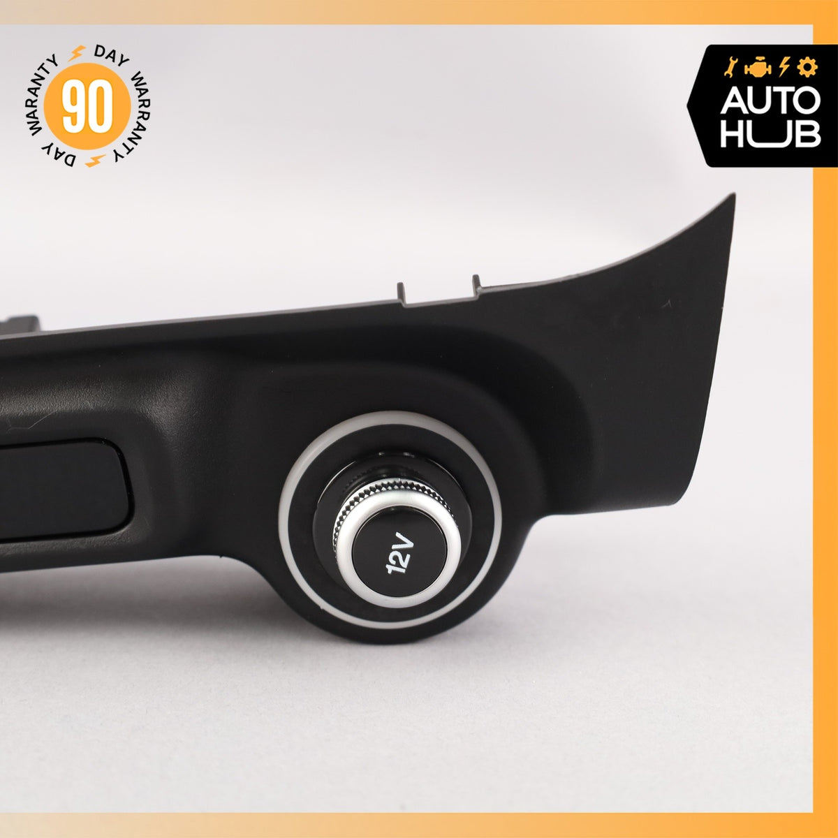 17-23 Alfa Romeo 952 Giulia Dashboard Socket USB Port OEM 49k - photo 5