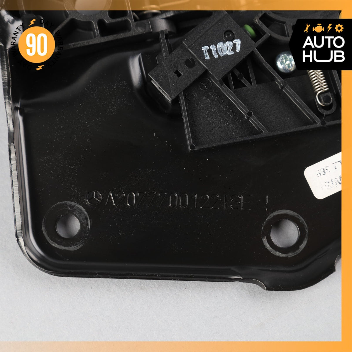 11-17 Mercedes W207 E550 E350 E400 Front Top Roof Lock Latch Cover Set of 2 OEM - photo 8