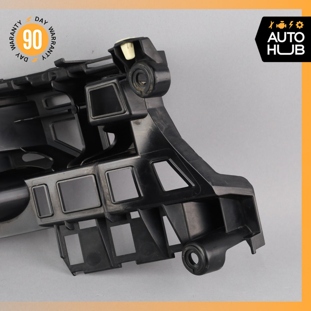 2015 Porsche Macan S 95B Rear Right Side Bumper Mount Bracket 95B807484 OEM - photo 3