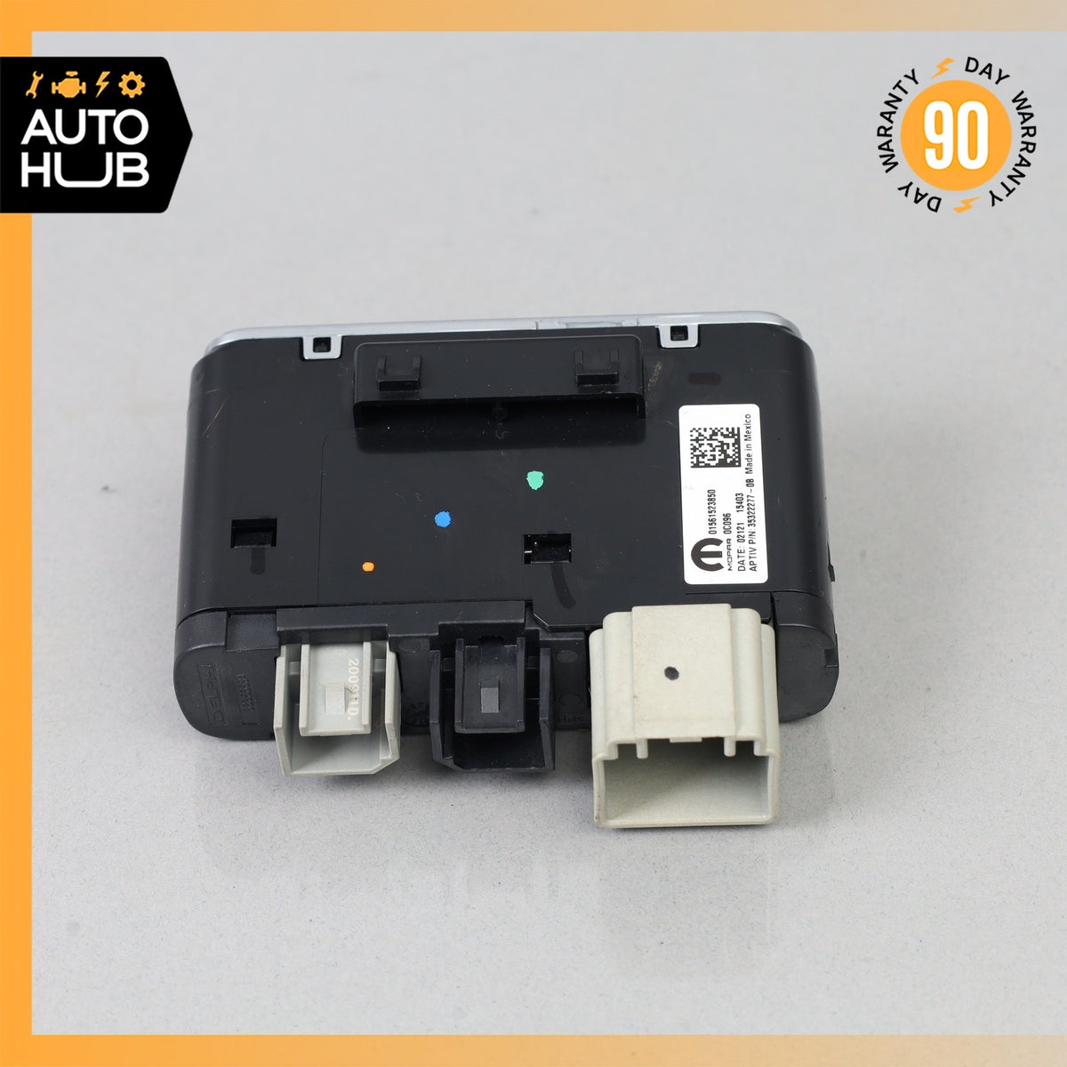 17-23 Alfa Romeo 949 Stelvio Center Console USB AUX Jack Adapter Socket OEM 71k - photo 4