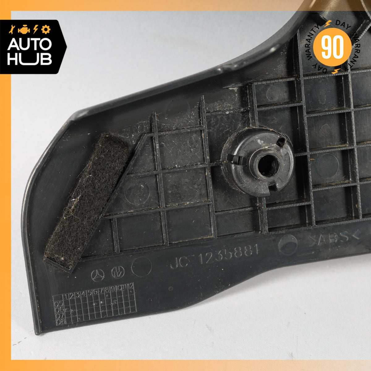 03-12 Mercedes R230 SL550 SL55 AMG Right Side Outside Seat Cover Trim OEM - photo 10