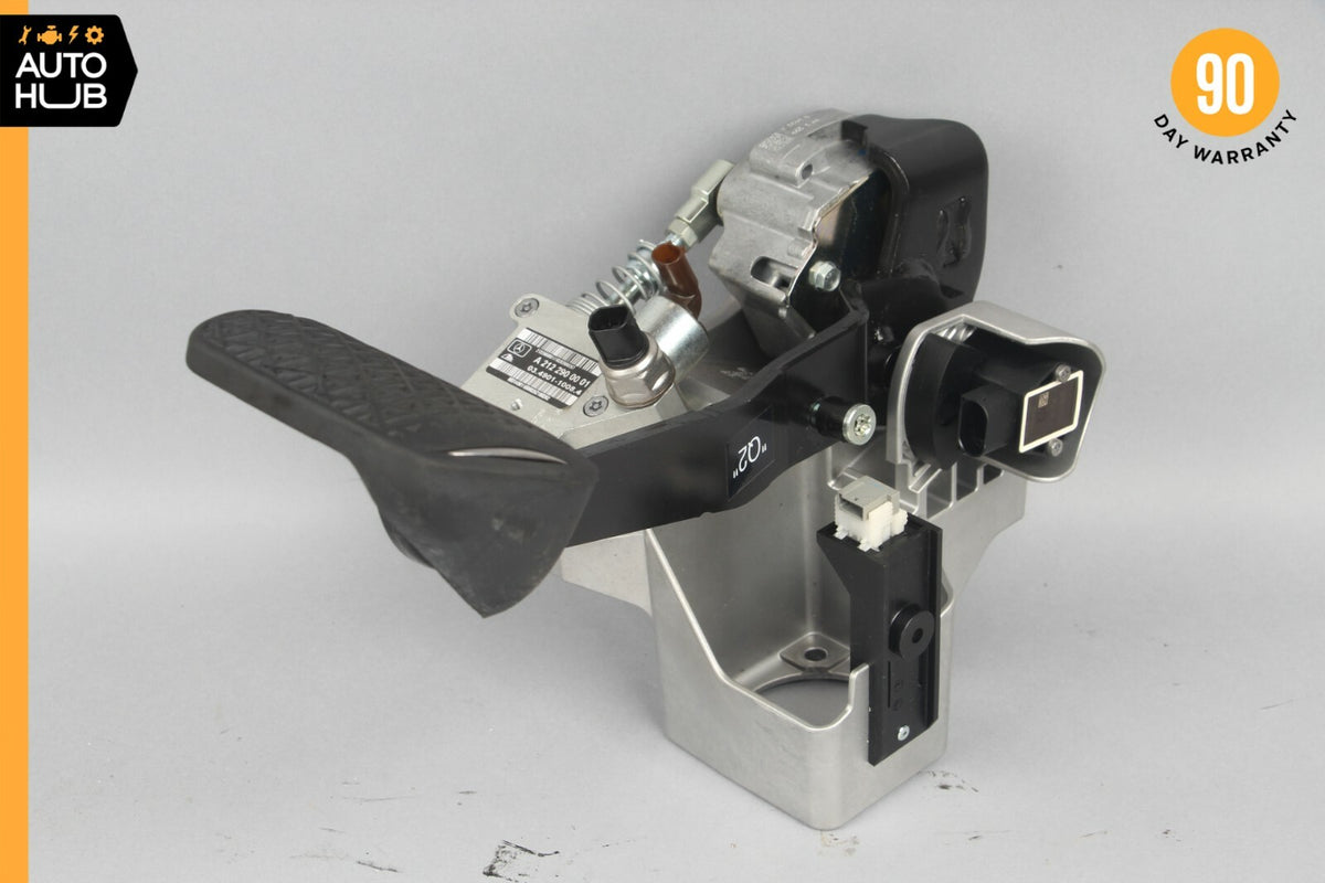 13-15 Mercedes W212 E400 Hybrid Brake Pedal Assembly 2122900001 OEM - photo 1