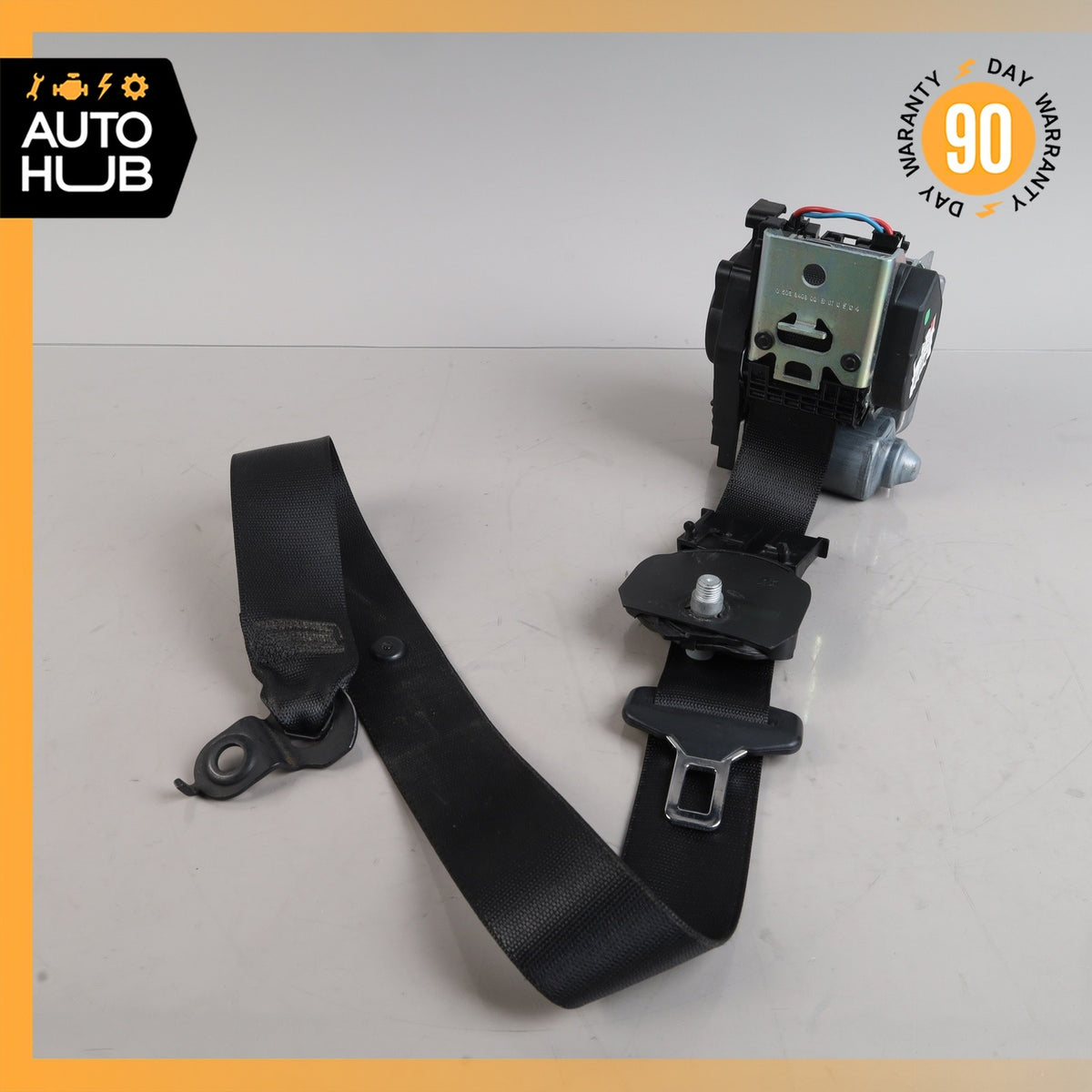 07-09 Mercedes W211 E350 CLS550 E550 Front Left Driver Side Seat Belt Black OEM - photo 1