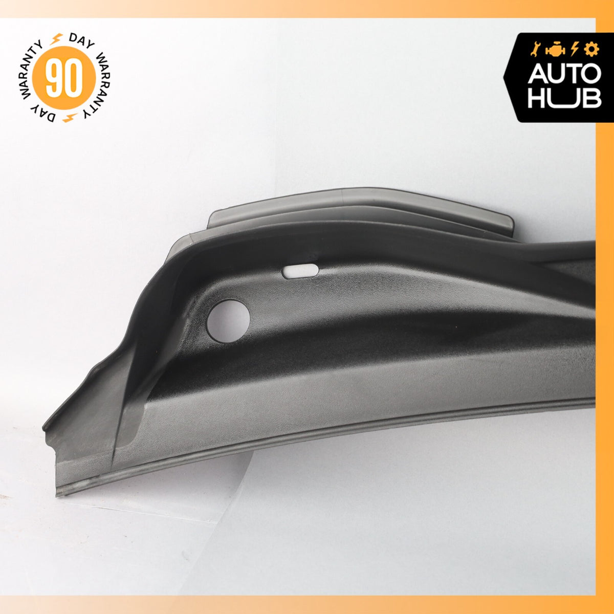 2015 Porsche Macan S 95B Windshield Wind Shield Cowl Panel 95B819403B OEM - photo 2