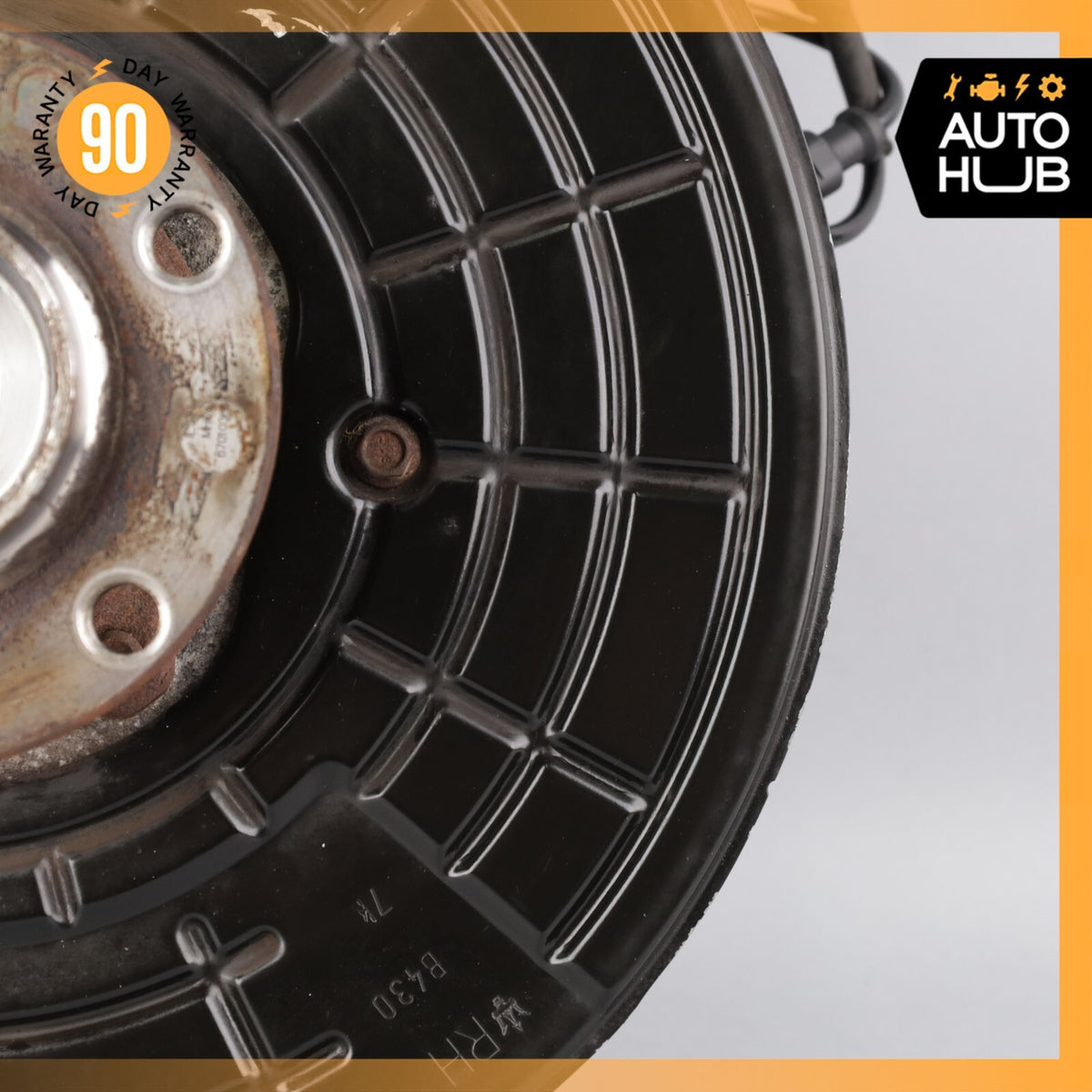 17-20 Maserati Levante M161 Rear Right Side Spindle Knuckle Hub OEM 64k - photo 4