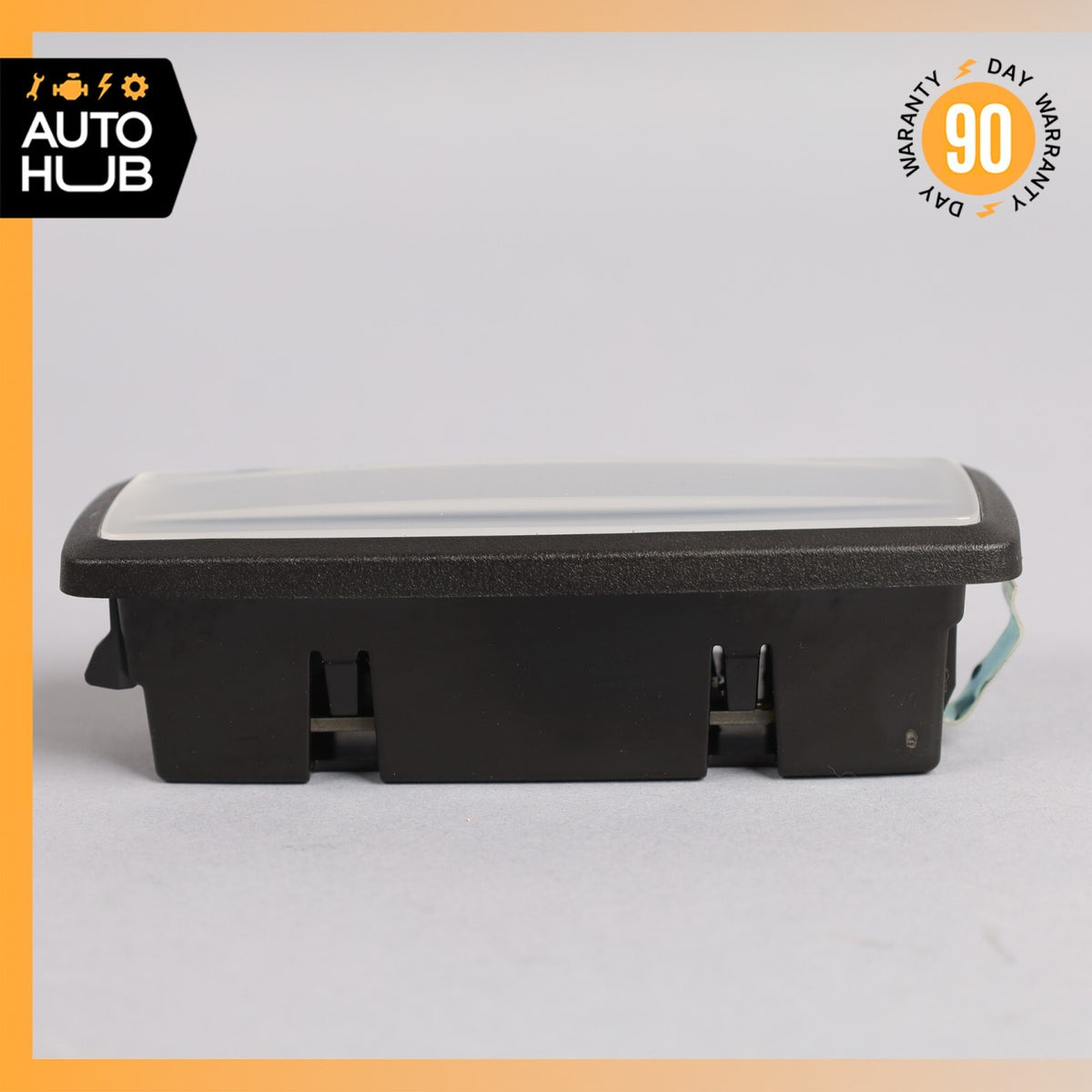 17-20 Maserati Levante M161 Rear Trunk Lid Interior Led Light Lamp OEM 44k - photo 4