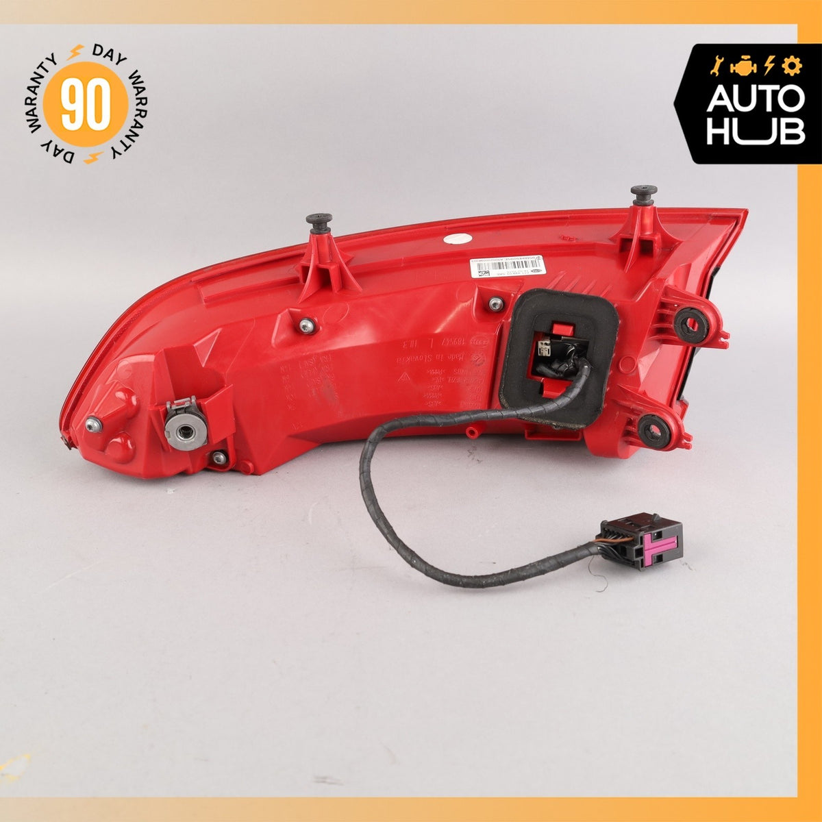 15-18 Porsche Macan 95B S GTS Left Side Outer Tail Light Lamp 95B945095E OEM - photo 10