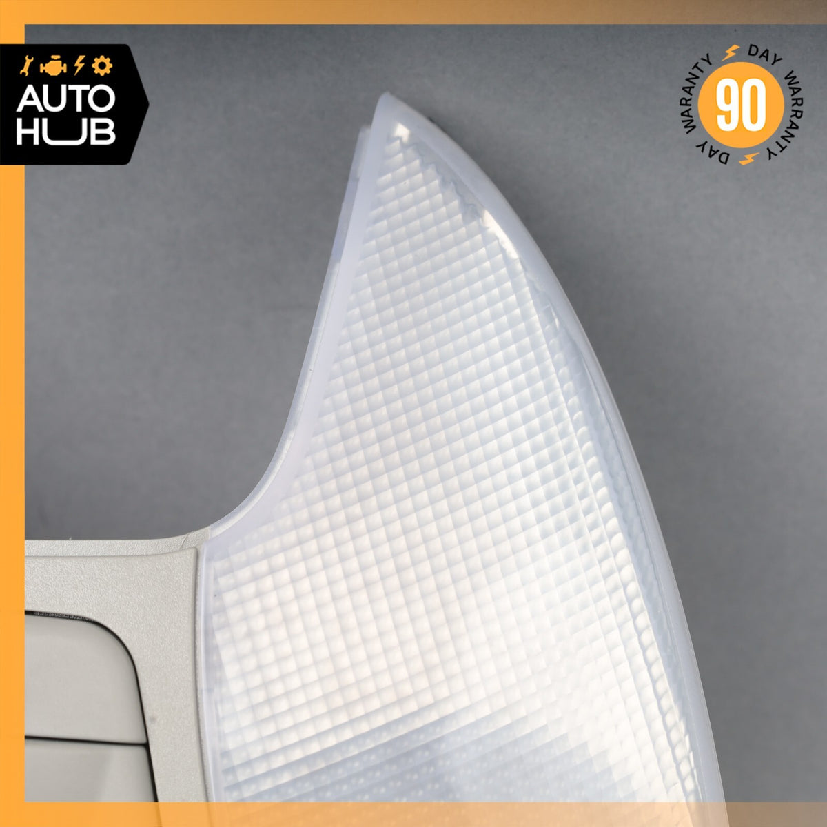 03-04 Mercedes R230 SL500 SL55 AMG Overhead Dome Light Lamp 2308200001 OEM - photo 2