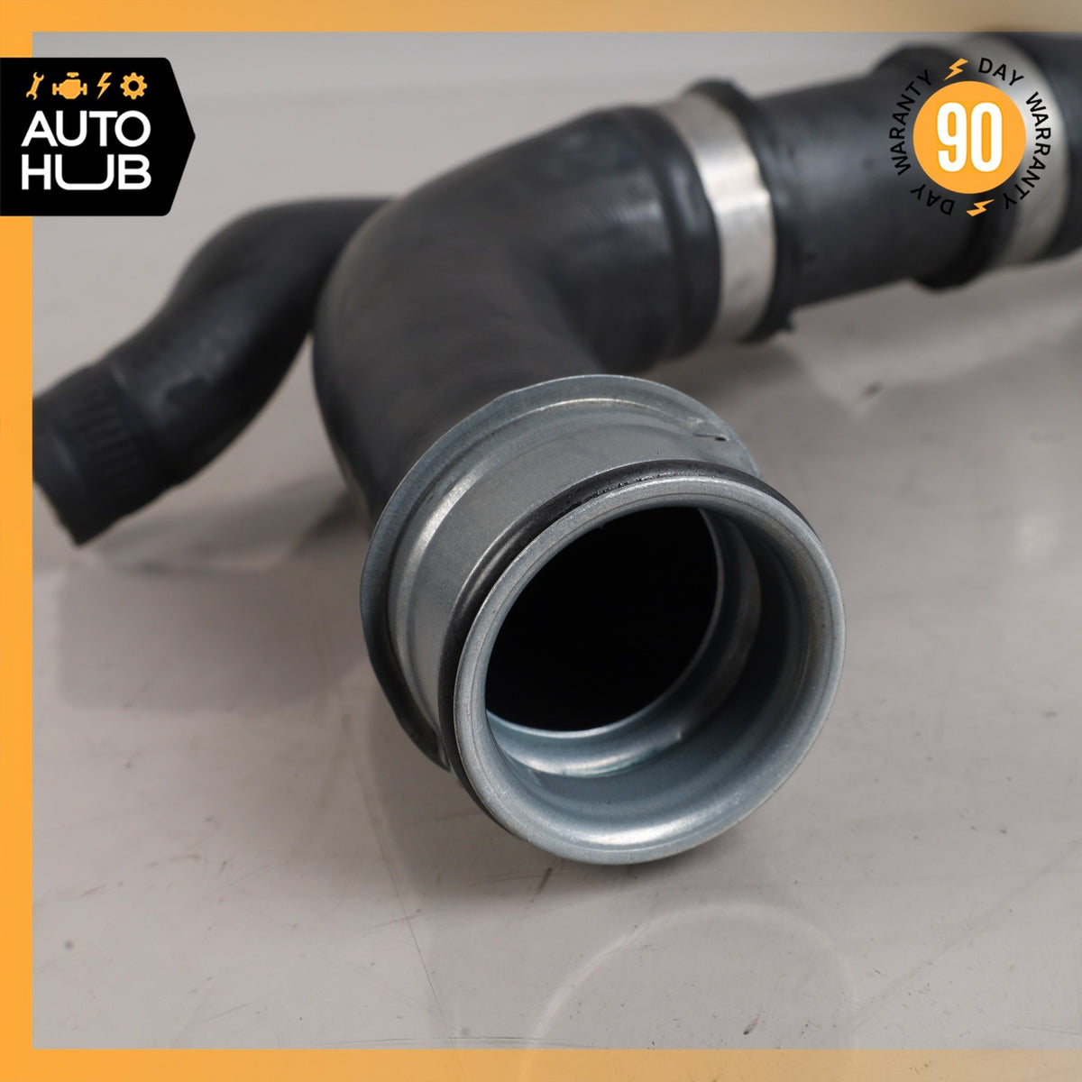 06-09 Mercedes W211 E350 Lower Radiator Cooling Hose Pipe 2115018182 OEM - photo 9