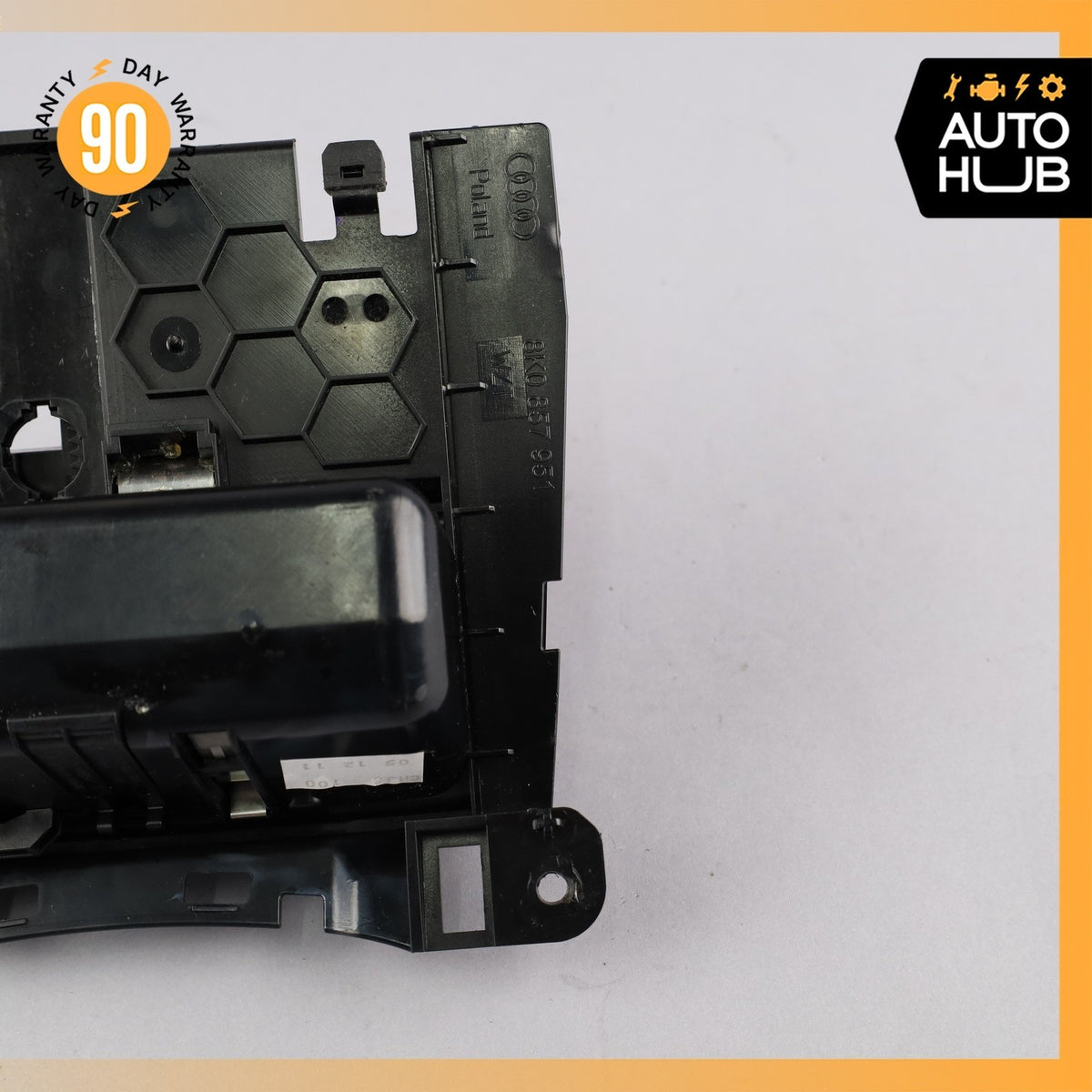 Audi B8 S4 Center Console Ashtray Compartment 8K0857951 OEM - photo 12