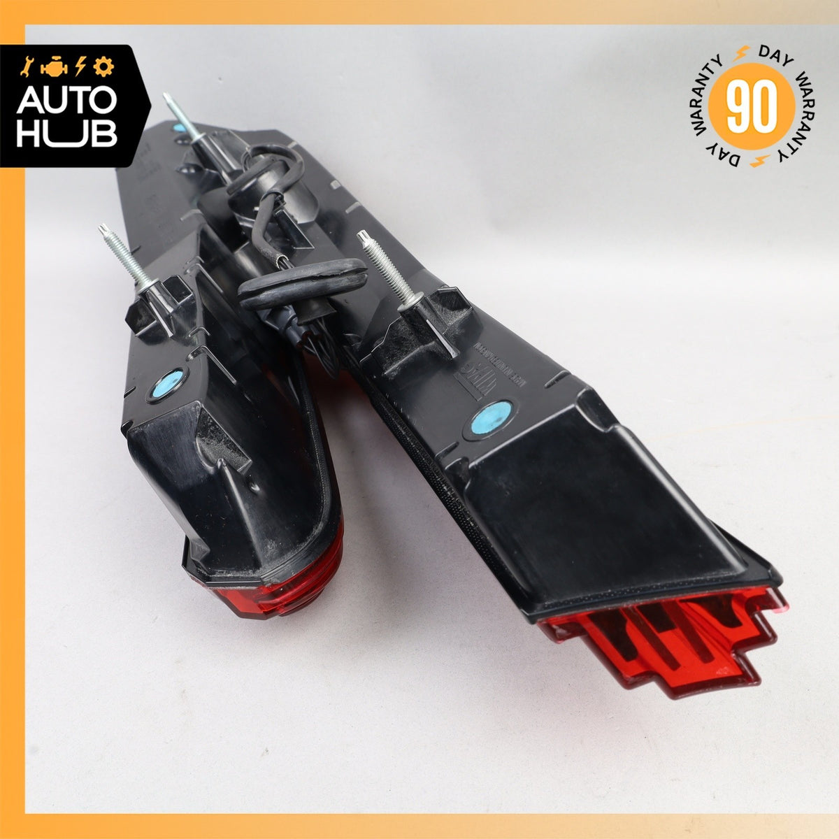 17-23 Aston Martin DB11 Tail Light Lamp Left Side HY5313405BD OEM - photo 15