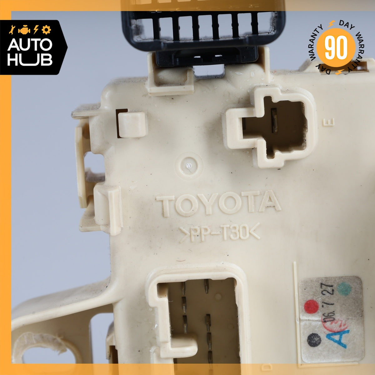 07-09 Lexus XU30 RX400H RX350 Fuse Relay Junction Box OEM - photo 5