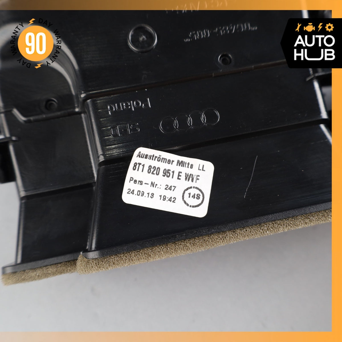 Audi S5 Front Dashboard Center Dual A/C AC Air Vent 8T1820951E OEM - photo 11