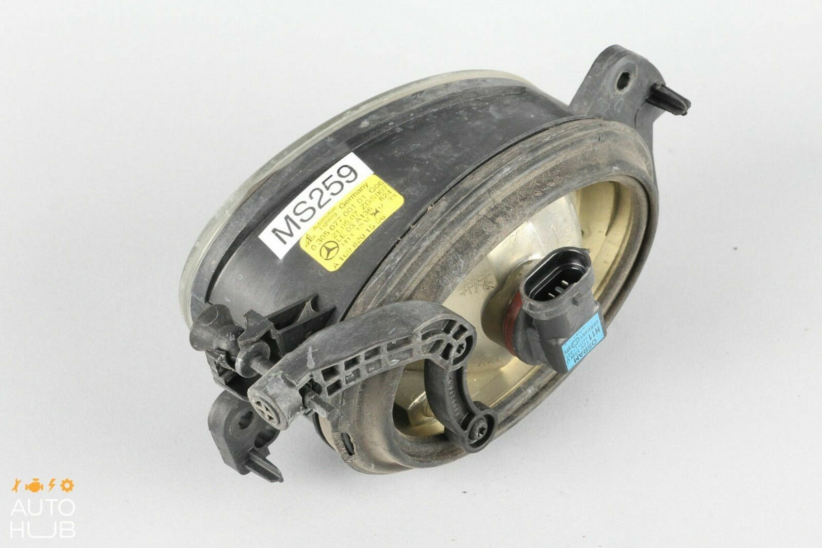 Mercedes W251 R320 E350 SL600 AMG Fog Light Lamp Left Driver 1698201556 OEM - photo 8