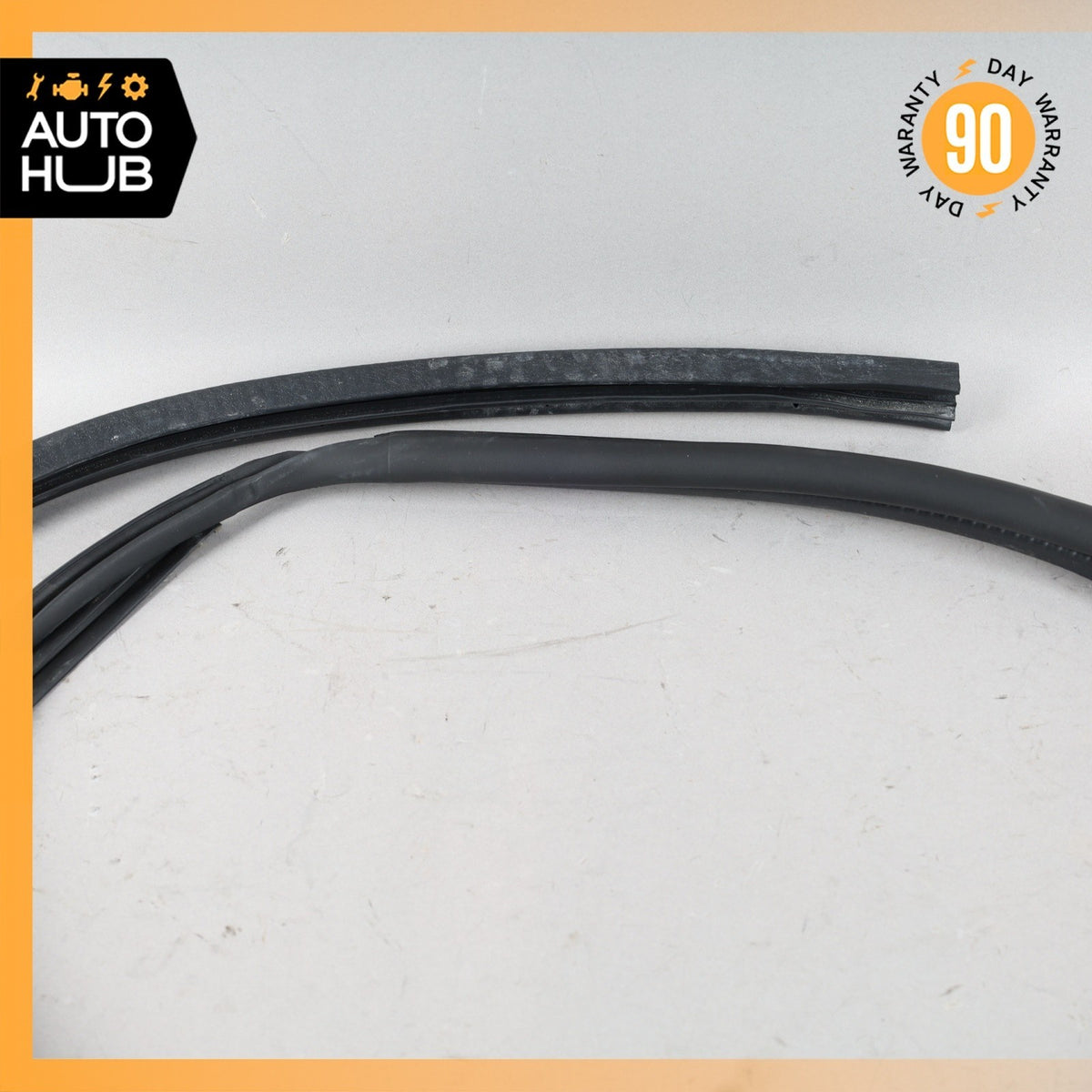 05-16 Aston Martin DB9 DBS Convertible Right Side Door Lower Rubber OEM 22k - photo 3