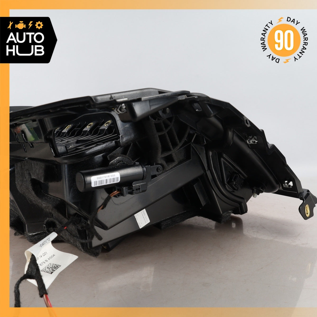 15-18 Porsche Macan 95B Dashboard Glovebox Glove Box Compartment Black OEM 89k - photo 10