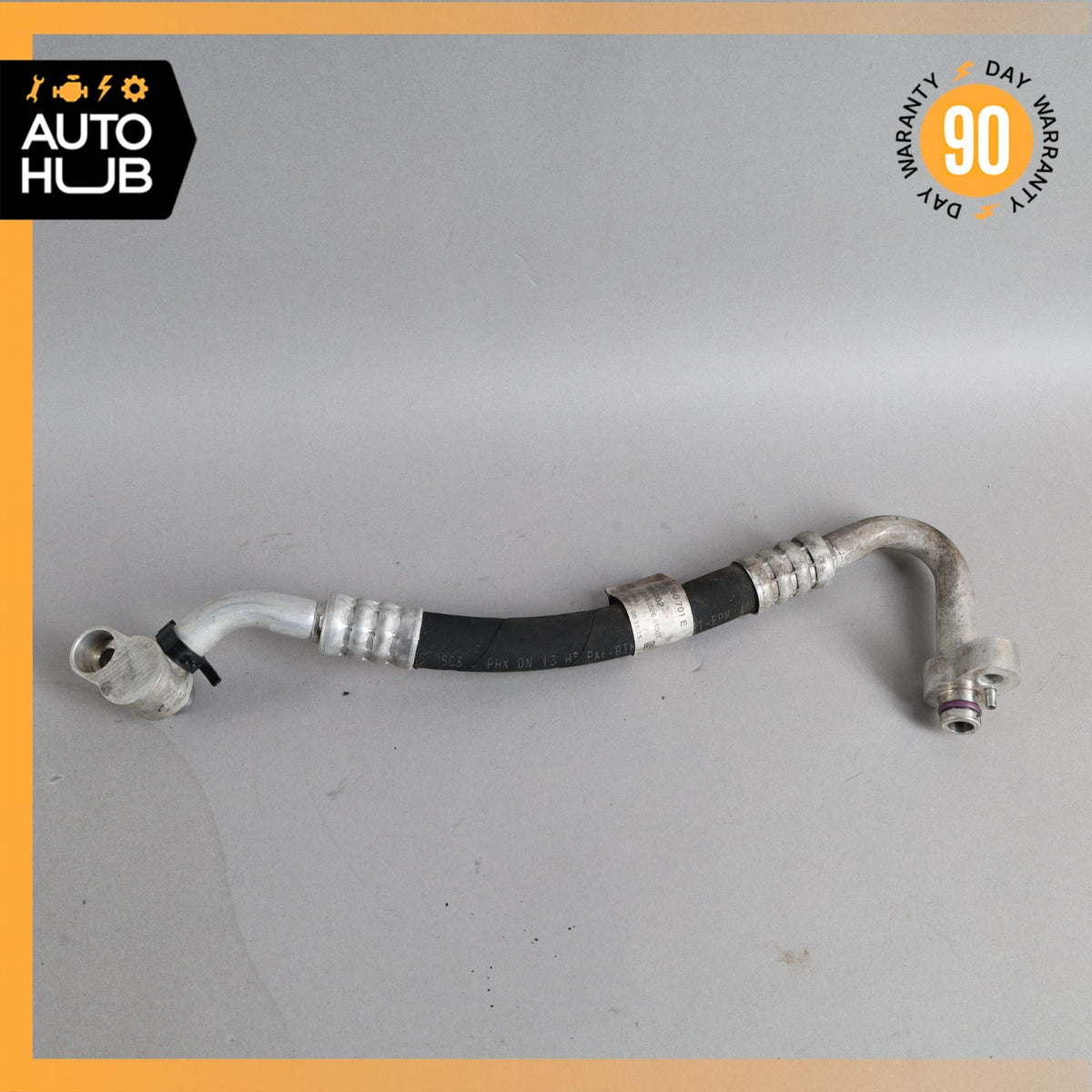 Porsche Macan 95B AC Refrigerant Compressor Pressure Hose Line 95B260701E OEM - photo 1