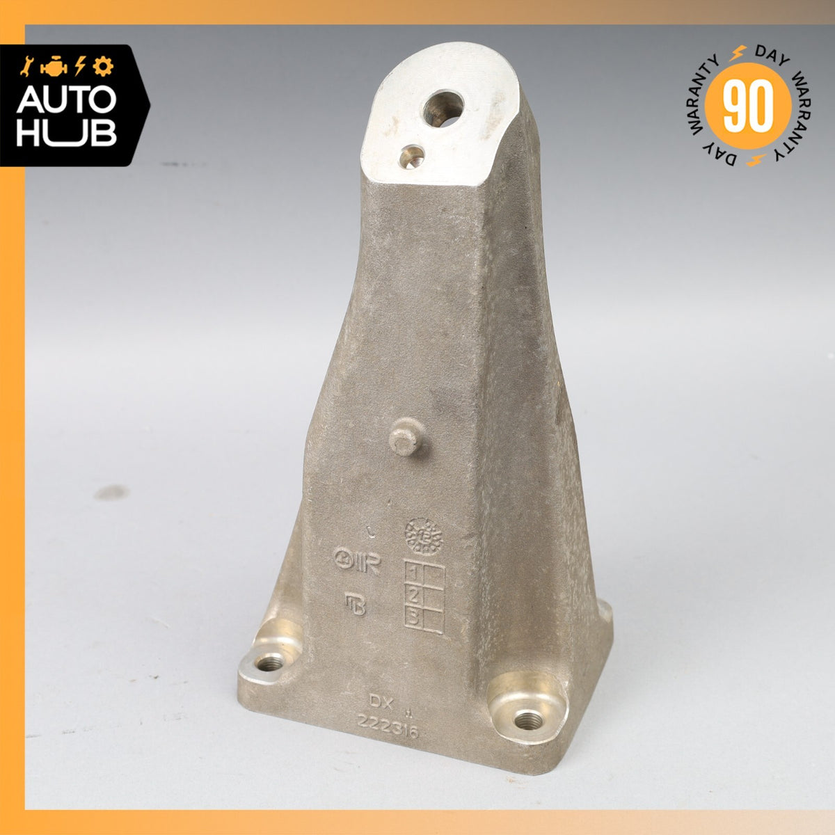 04-19 Maserati Quattroporte GranCabrio Engine Motor Bracket Mount Right Side OEM - photo 1