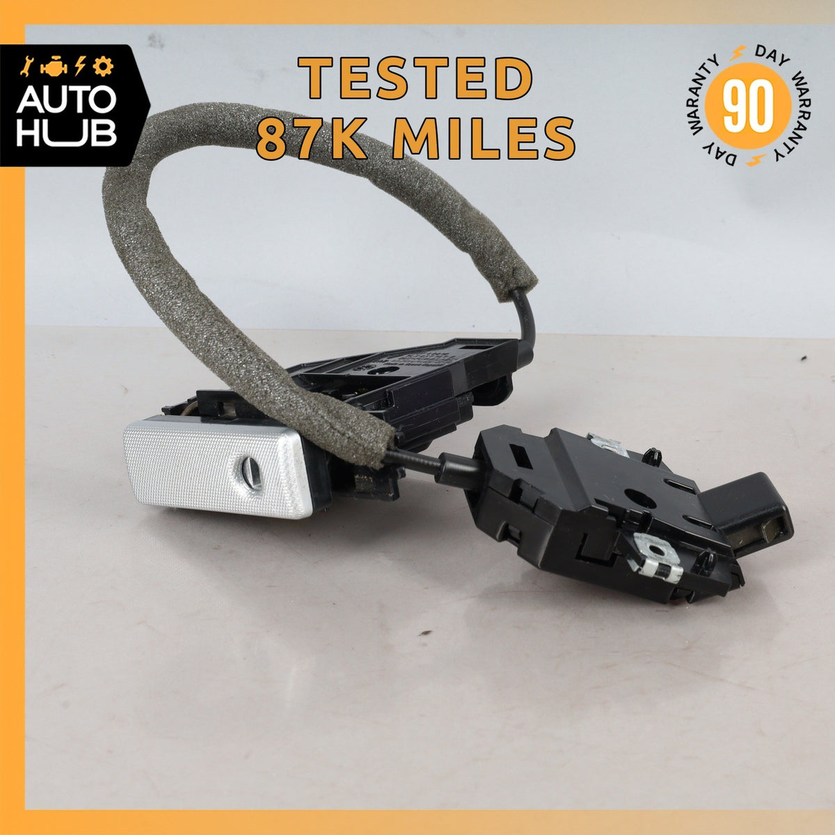 Porsche Cayenne 955 Dashboard Glove Box Compartment Actuator w/ Lock OEM - photo 1