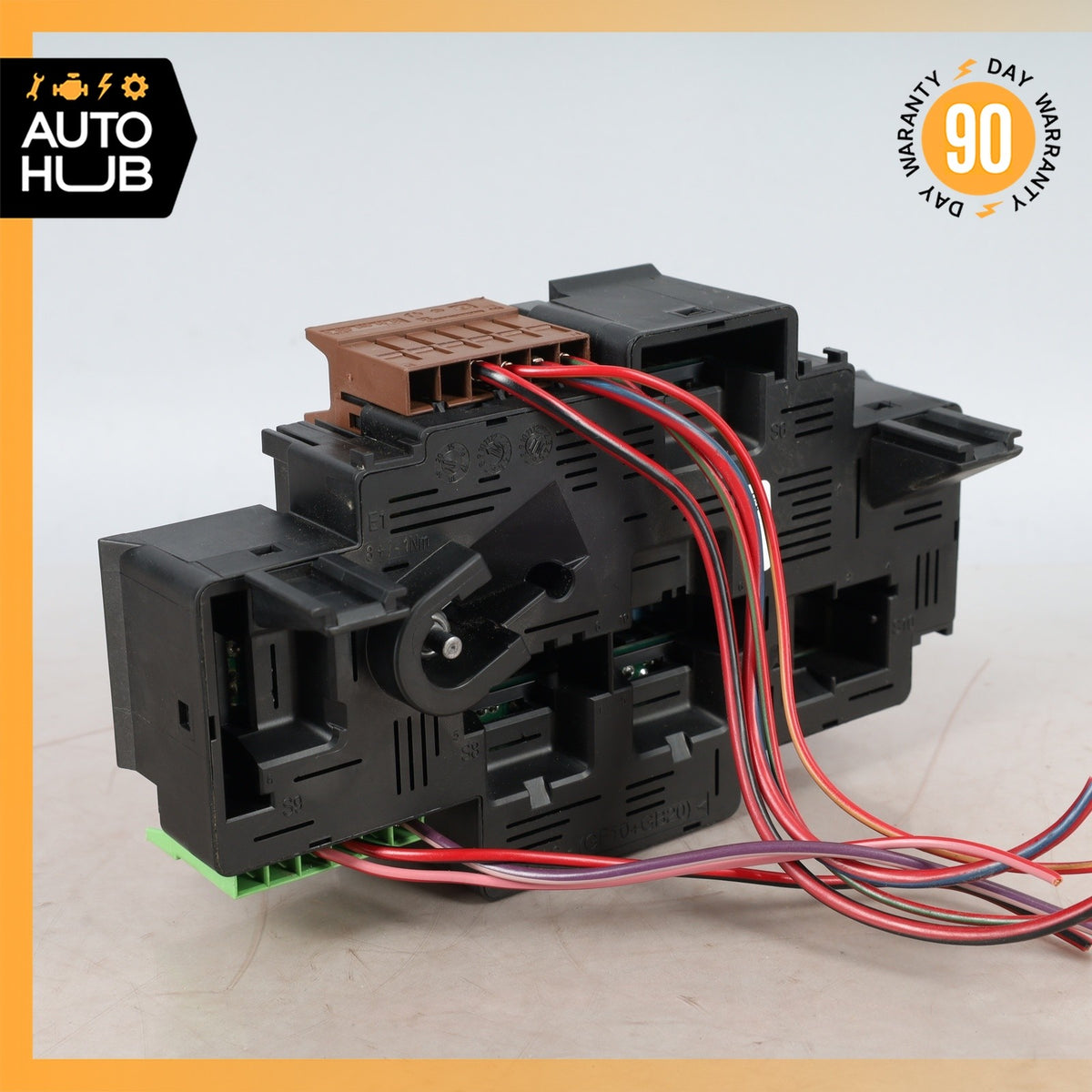 Mercedes W213 E300 E43 AMG Front Engine Fuse Box Relay 2139062202 OEM - photo 6