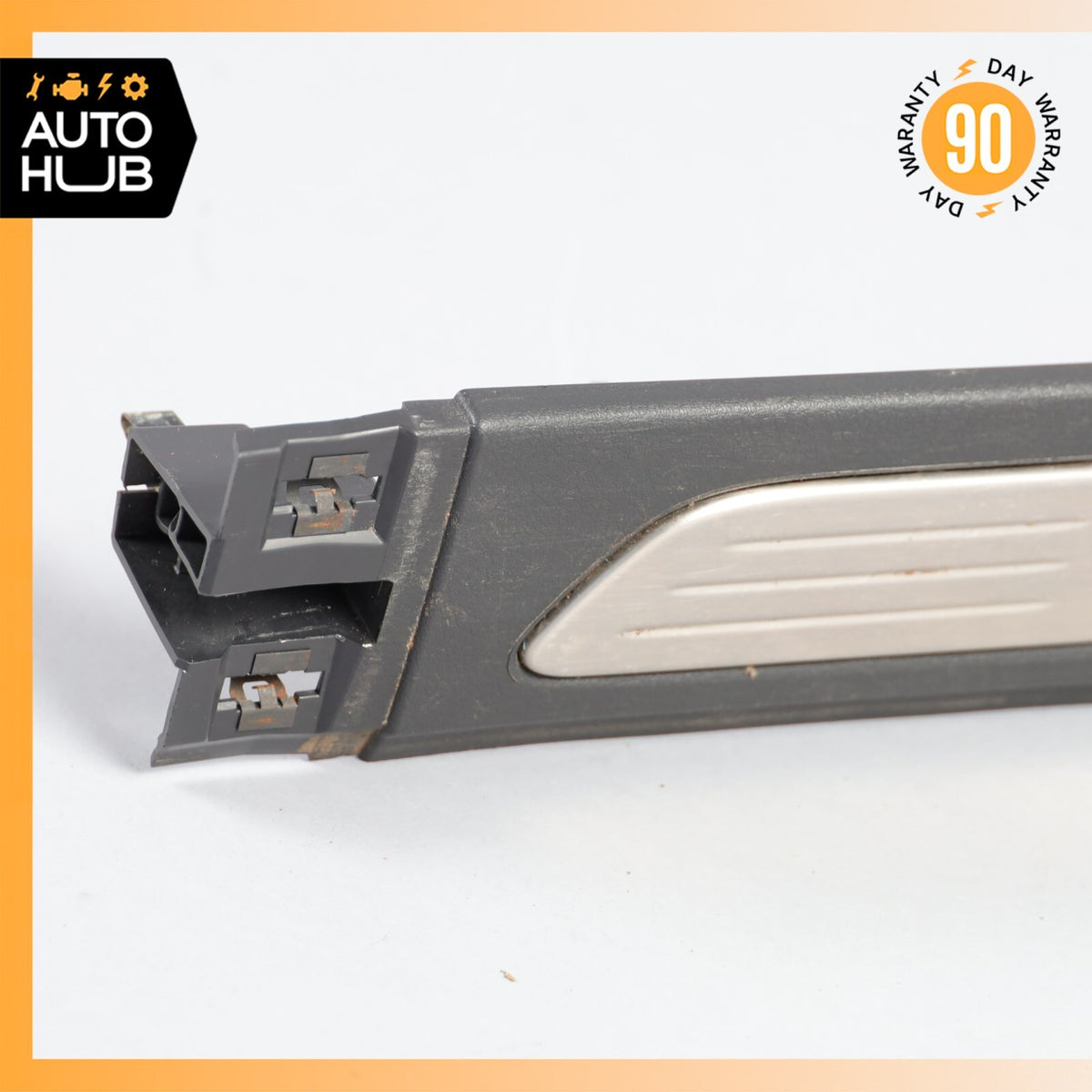 11-18 Porsche Cayenne 958 Hybrid S Front Right Passenger Side Sill Plate OEM - photo 6