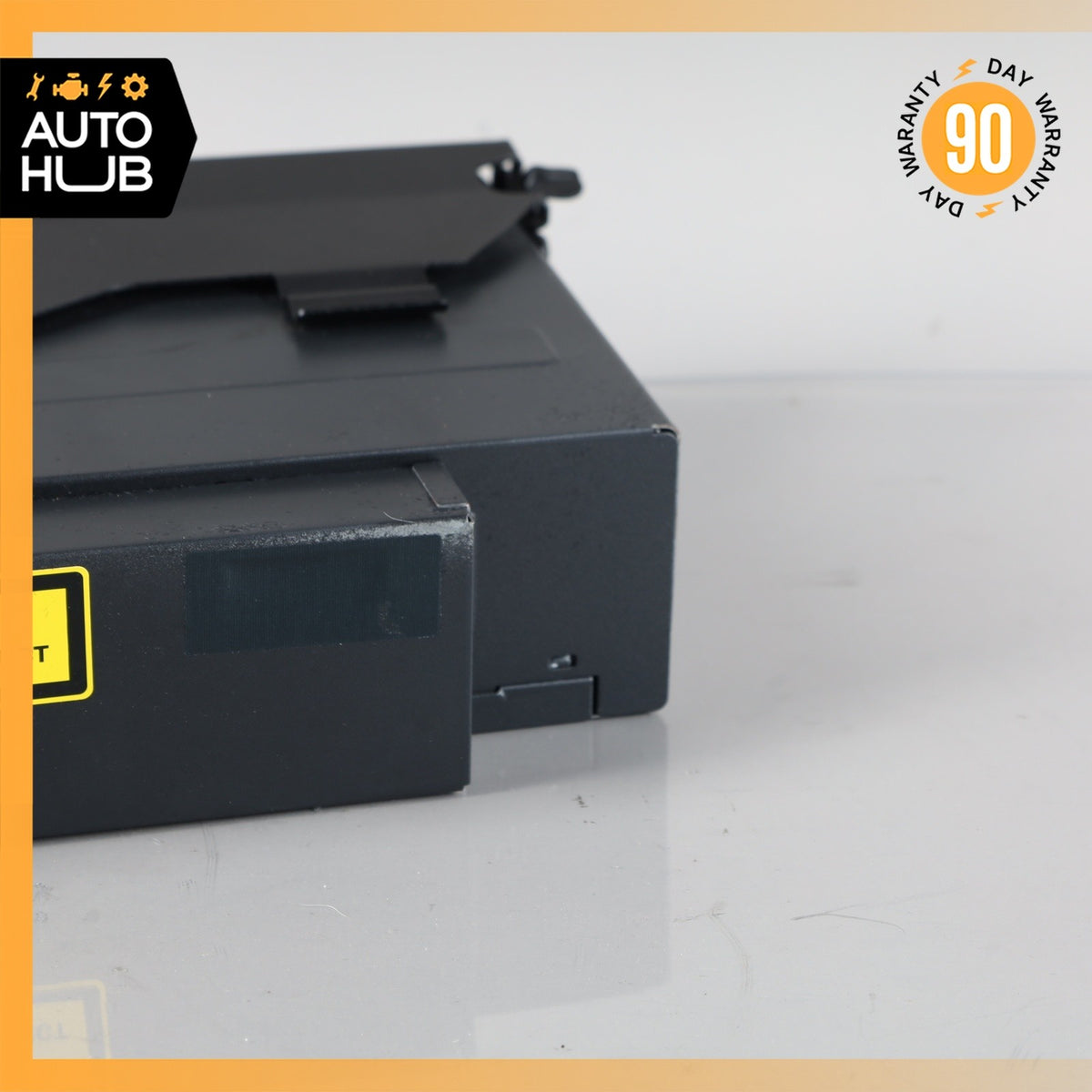 03-08 Mercedes W209 CLK500 S430 S430 CD Changer 6 Disk Player MC3330 OEM 78k - photo 9