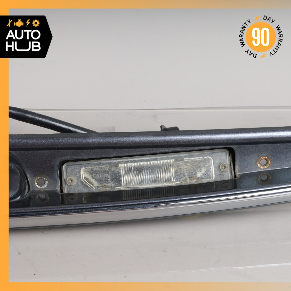 03-13 Maserati Quattroporte M139 Rear Trunk Lid Moulding Plate w/Lights OEM 84k - photo 8