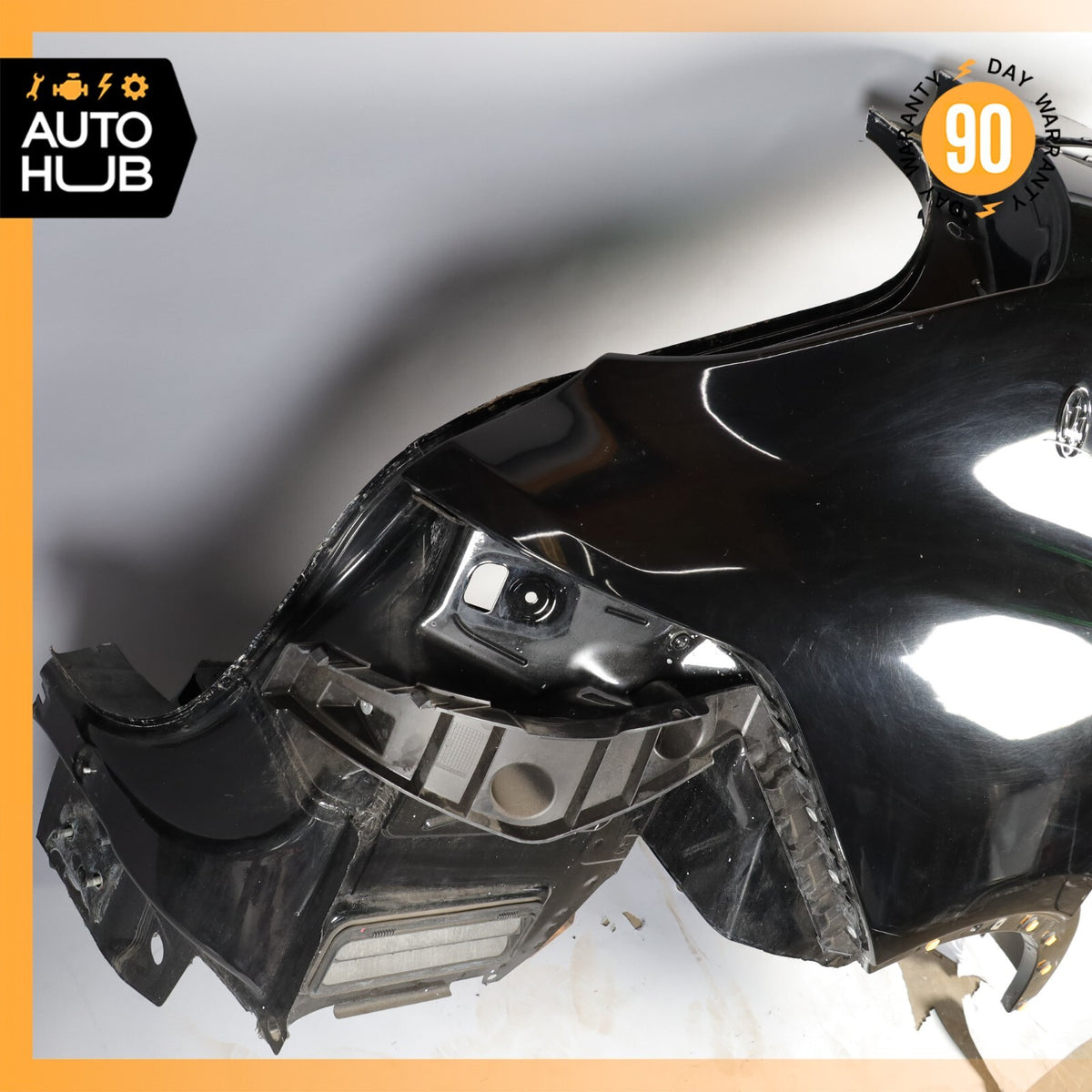 17-21 Maserati Levante M161 Rear Right Passenger Side Quarter Panel Cut OEM 26k - photo 10