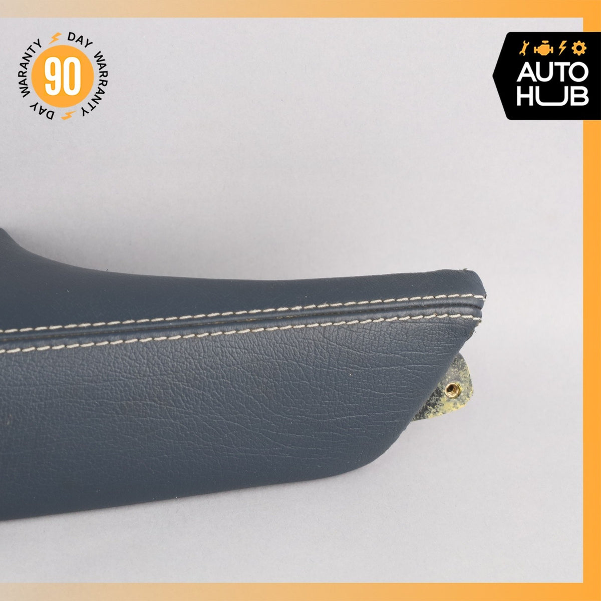 08-17 Maserati GranTurismo M145 Front Left Interior Door Panel Armrest OEM - photo 5