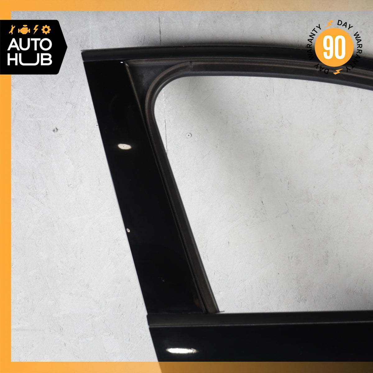 15-25 Porsche Macan 95B Front Right Passenger Side Door Shell Black OEM 89k - photo 4