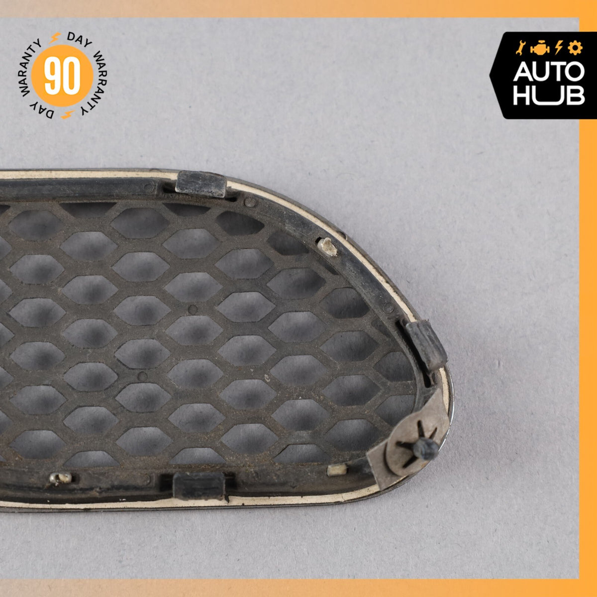 03-13 Maserati Quattroporte M139 Fender Grill Grille Vent Right Side OEM 68k - photo 6