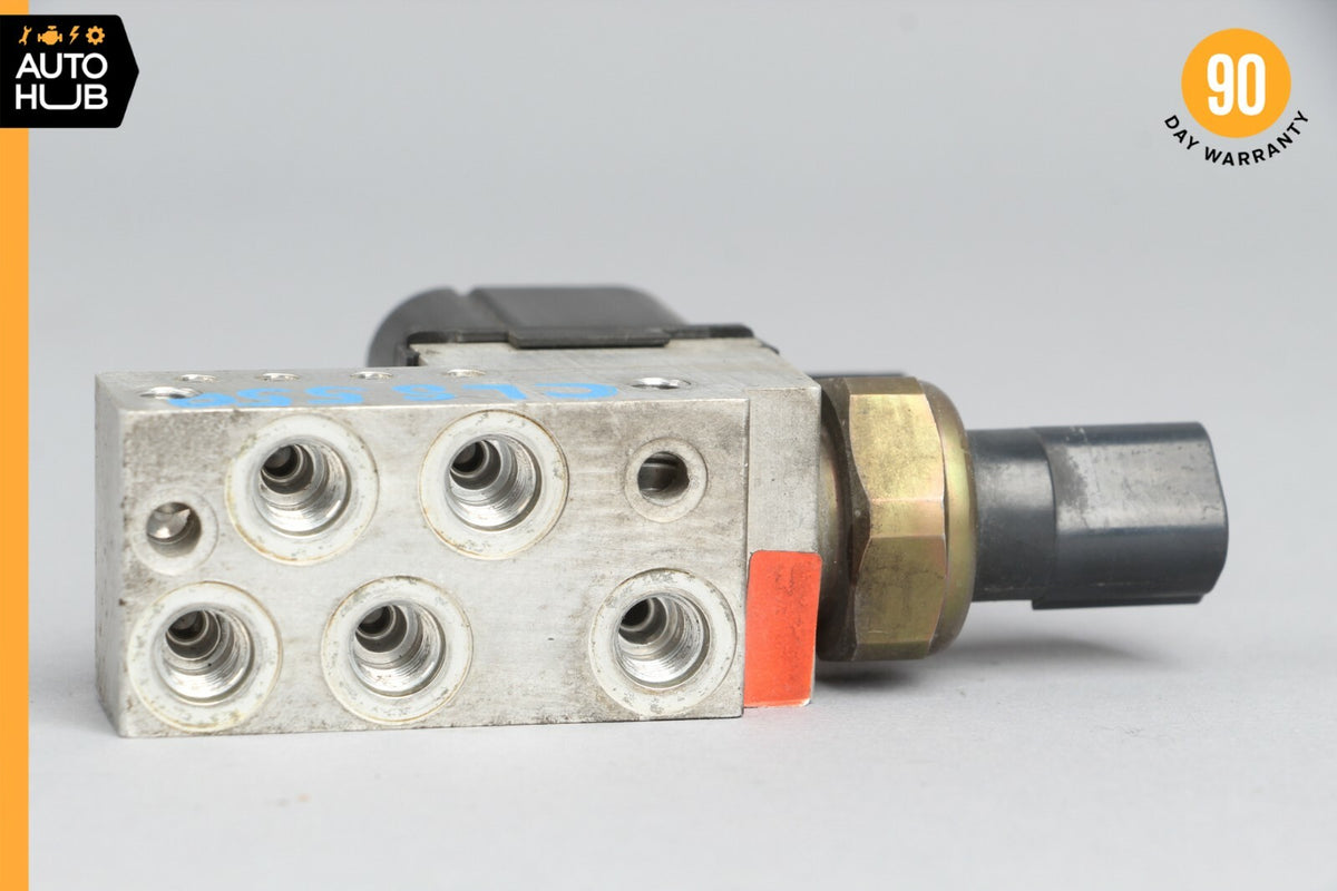 03-11 Mercedes W219 CLS550 E500 E55 AMG Air Airmatic Suspension Valve Block OEM - photo 7