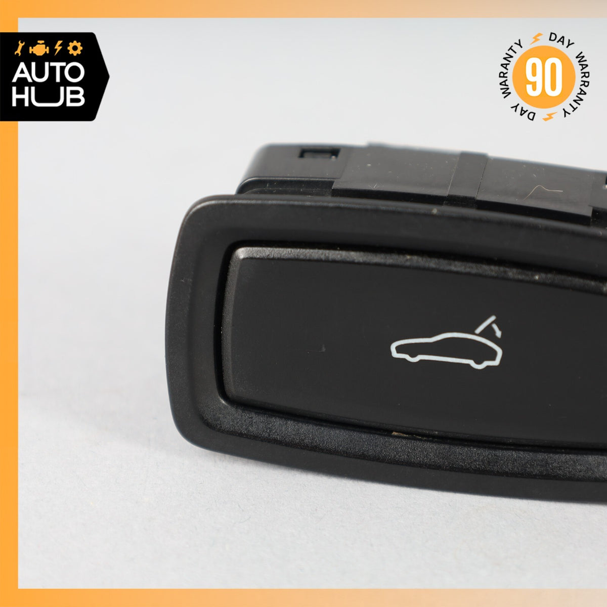 11-18 Porsche Cayenne 958 Hybrid S Trunk Tailgate Close Button OEM - photo 2