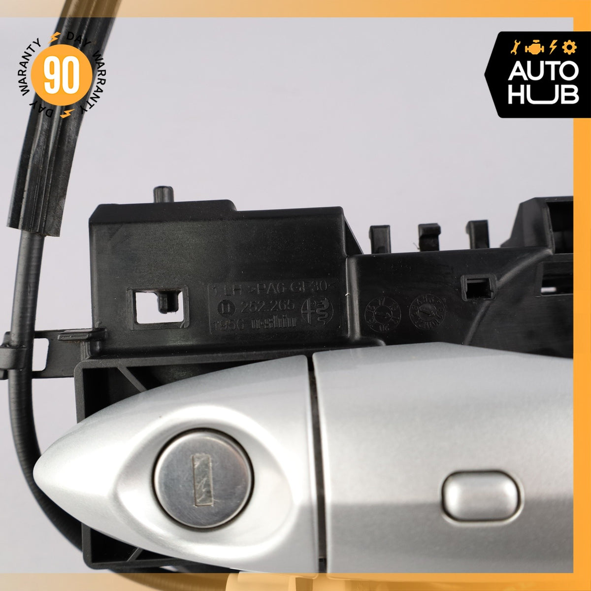 17-26 Alfa Romeo 952 Giulia Front Left Side Exterior Door Handle OEM 56k - photo 15