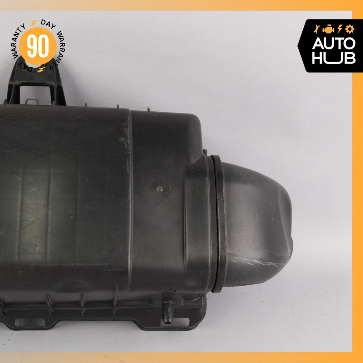 Maserati Quattroporte M139 Rear Air Intake Cleaner Filter Housing Box OEM 55k - photo 8