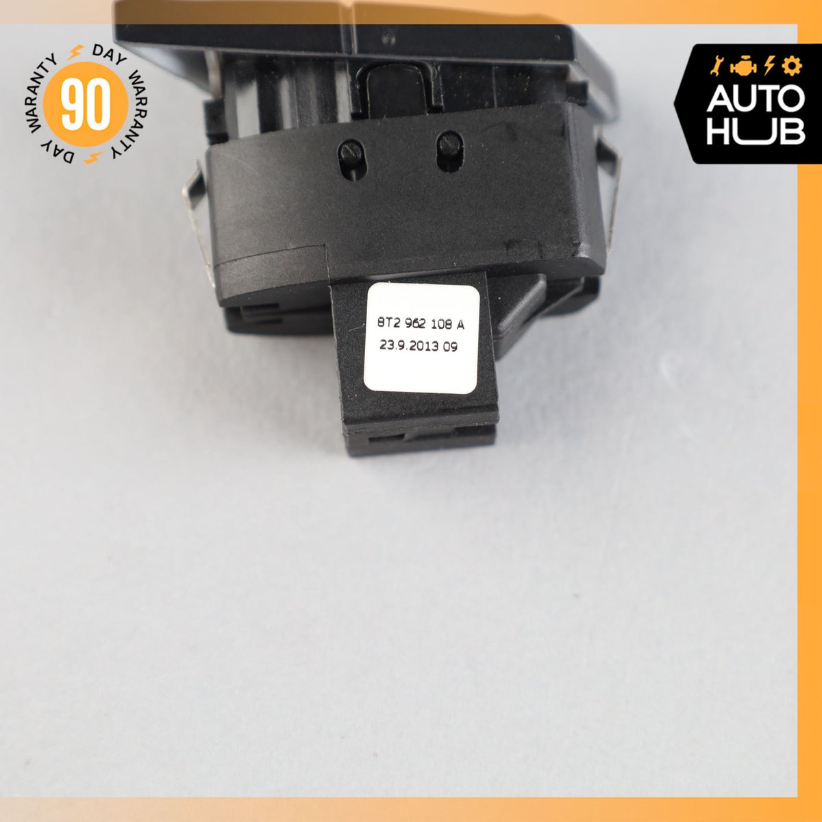 Audi S5 Front Right Door Lock Control Switch Black 8T2962108A OEM - photo 7