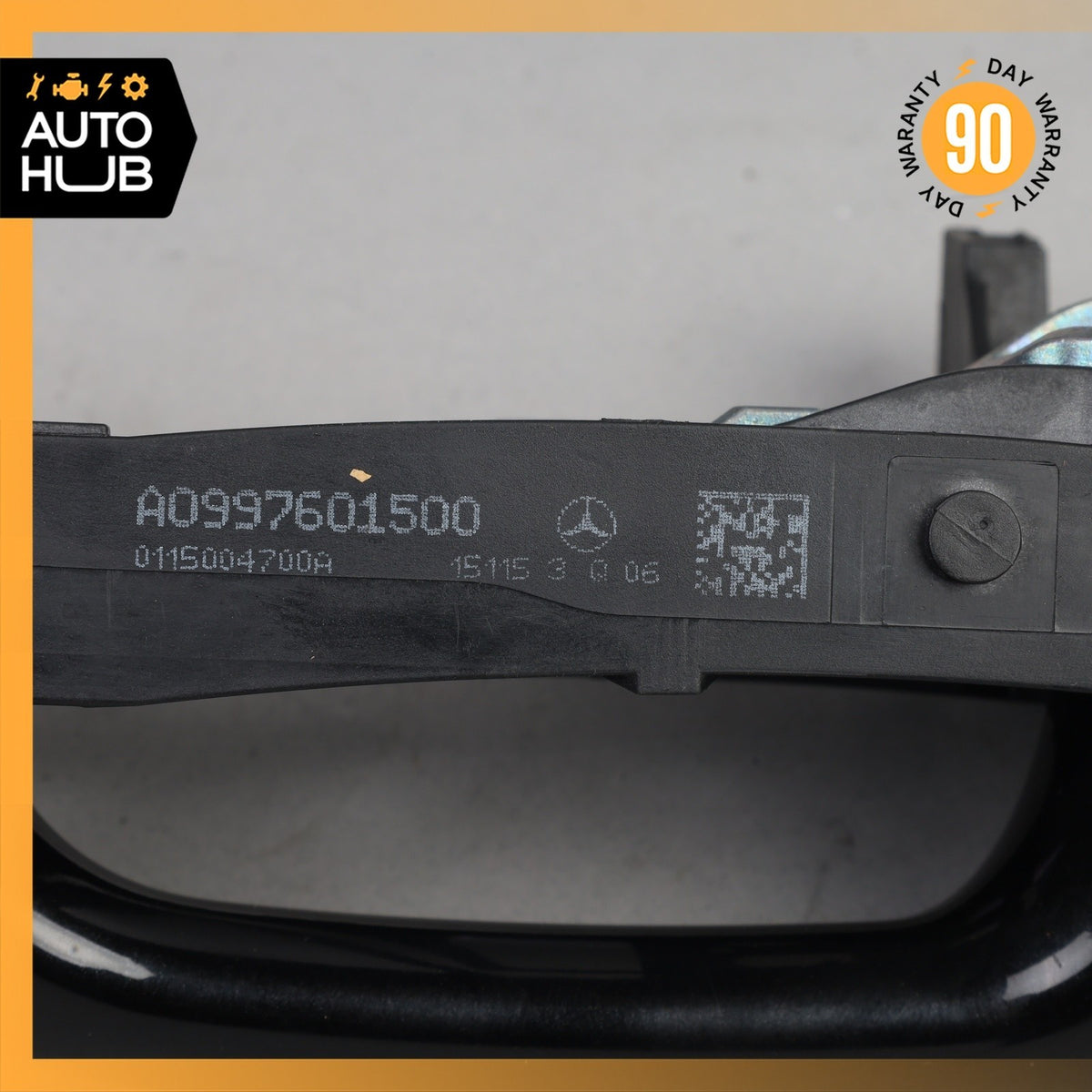 Mercedes W205 C300 Front Left Side Exterior Door Handle OEM - photo 11