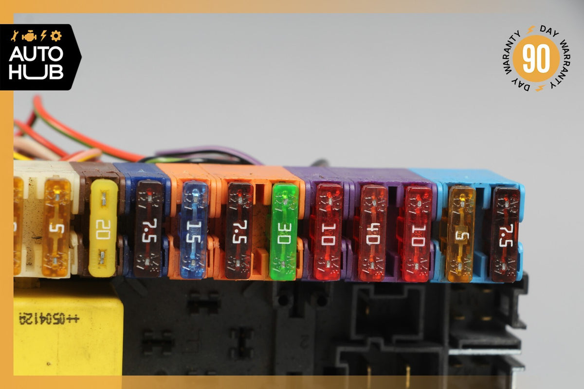 03-12 Mercedes R230 SL500 SL55 AMG Front Left SAM Fuse Box Control Module OEM - photo 7