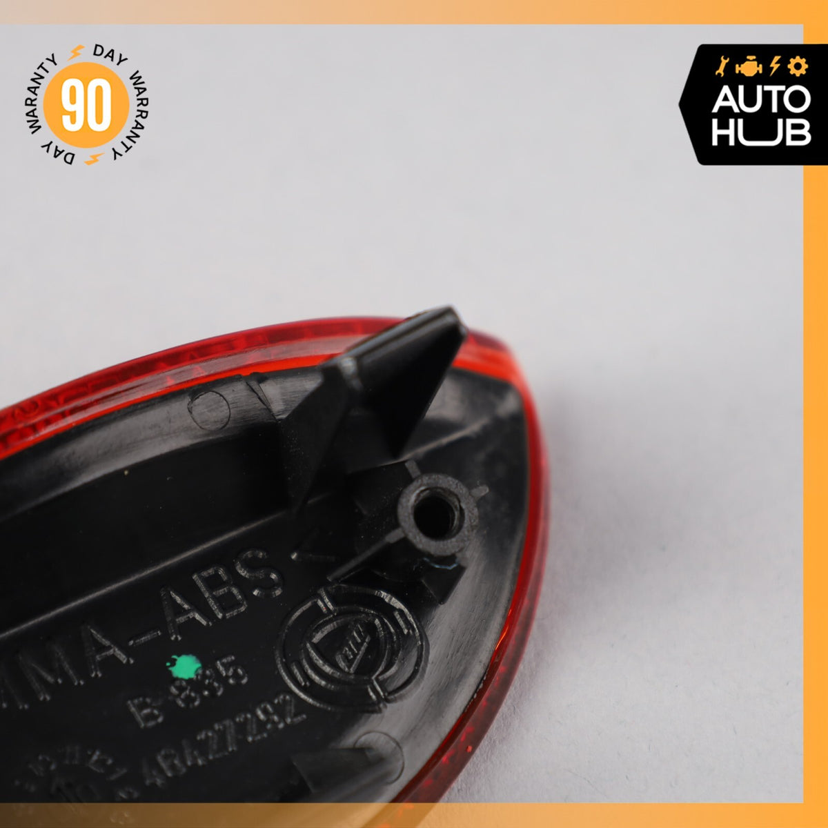 08-19 Maserati GranTurismo GranCabrio Front Left Door Panel Interior Light OEM - photo 6