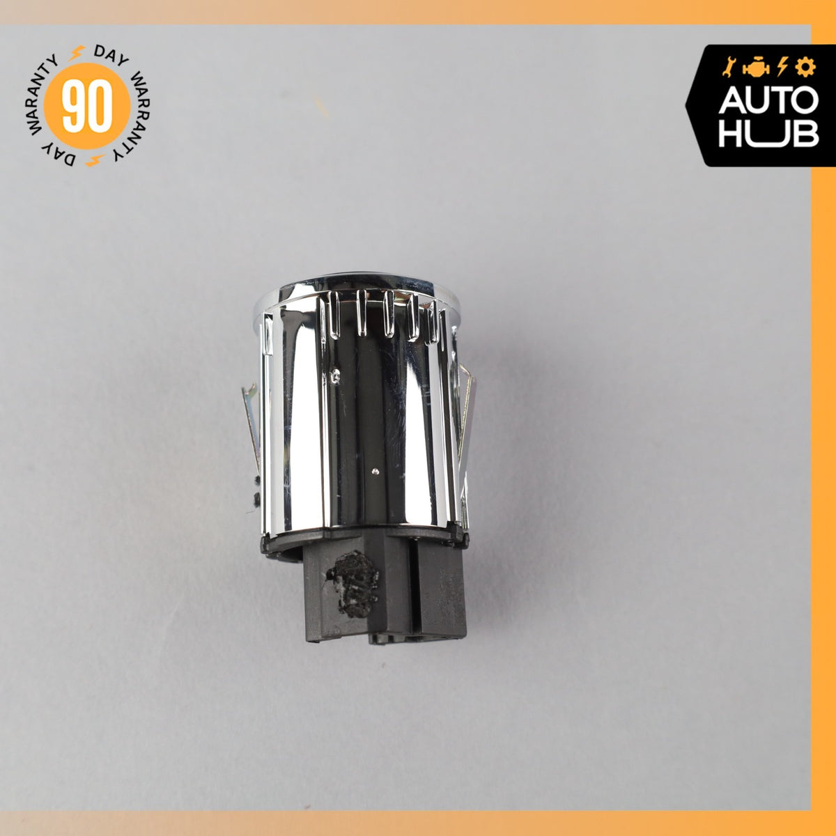 Aston Martin V8 Vantage Active Glove Box Release Switch Button OEM 26k - photo 7