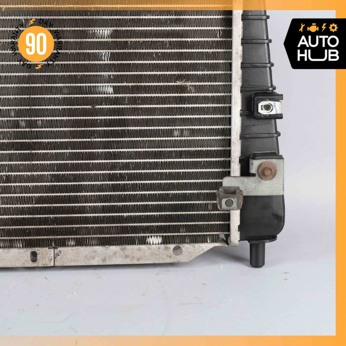 02-05 Ford Thunderbird 3.9L V8 Engine Motor Water Cooling Radiator OEM - photo 6