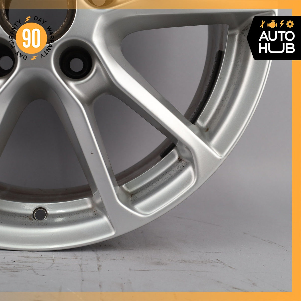 Porsche Cayenne 958 8 x 18 18" Wheel Rim Silver 7P5601025AB OEM - photo 4