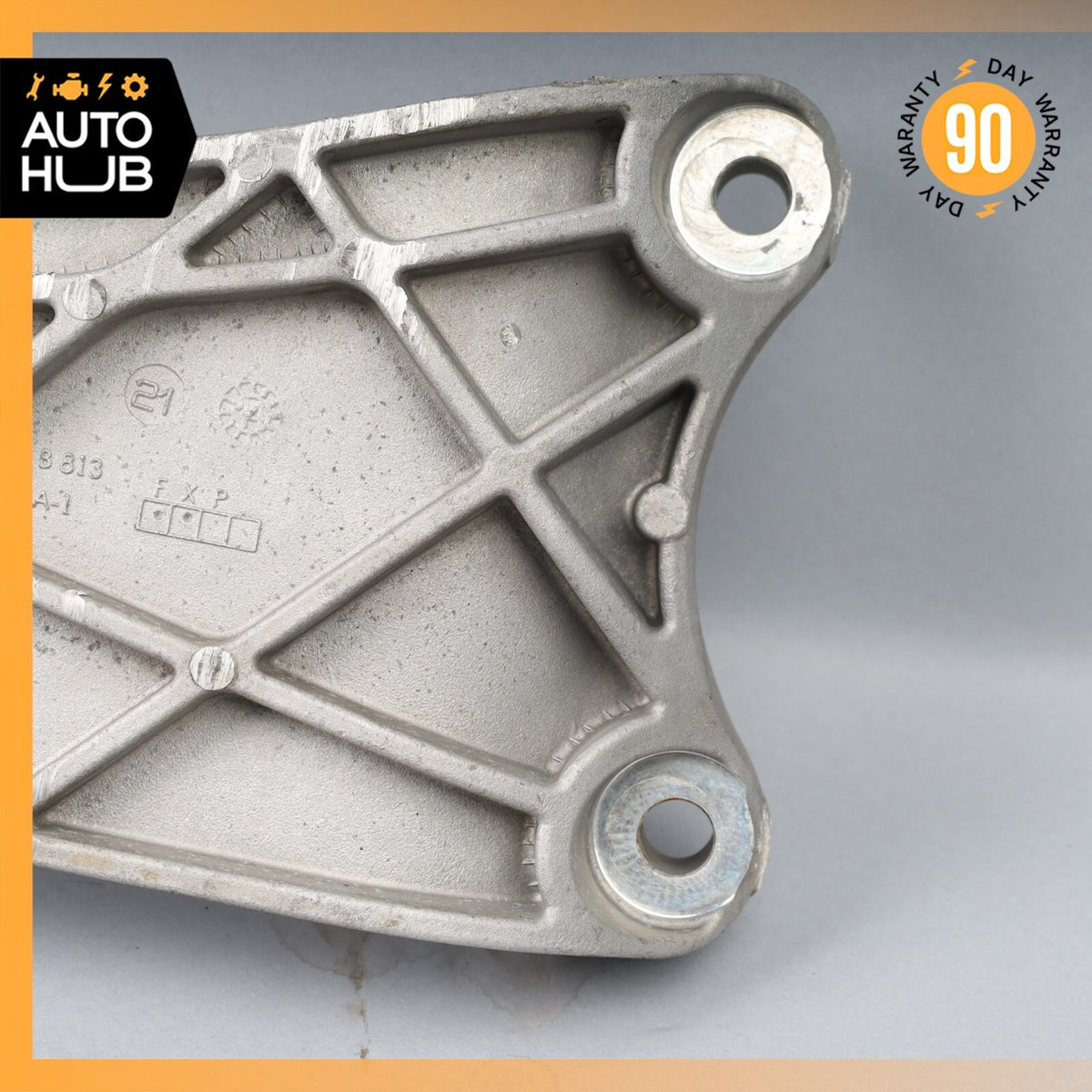 14-20 Maserati Ghibli Quattroporte SQ4 AWD Gearbox Transmission Mount Bracket - photo 2