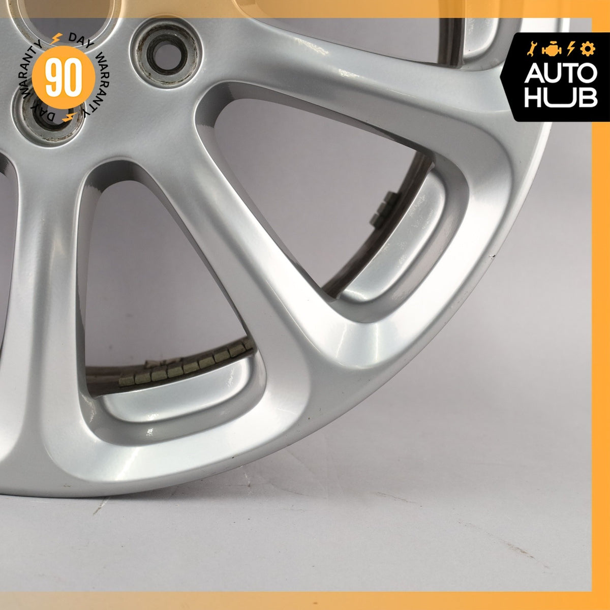 Maserati Quattroporte M139 8.5 x 19 19" Front Wheel Rim Silver 193840 OEM - photo 5