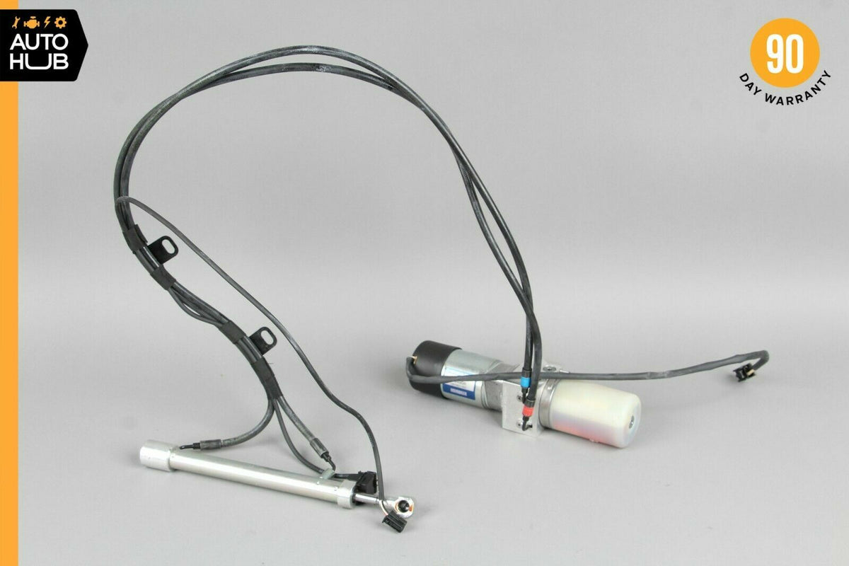 07-13 Mercedes W221 S550 Trunk Lid Locking Hydraulic Pull Down Pump w/ Foam Case - photo 1